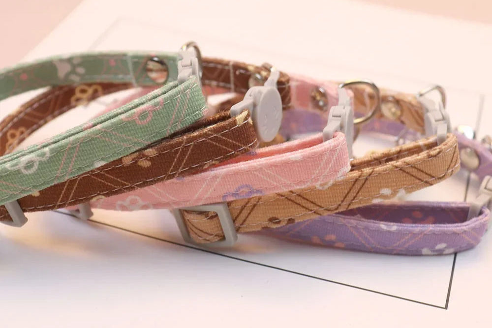 collier reglable  pour chat avec empreinte et clochette détachable – Nos Poilus