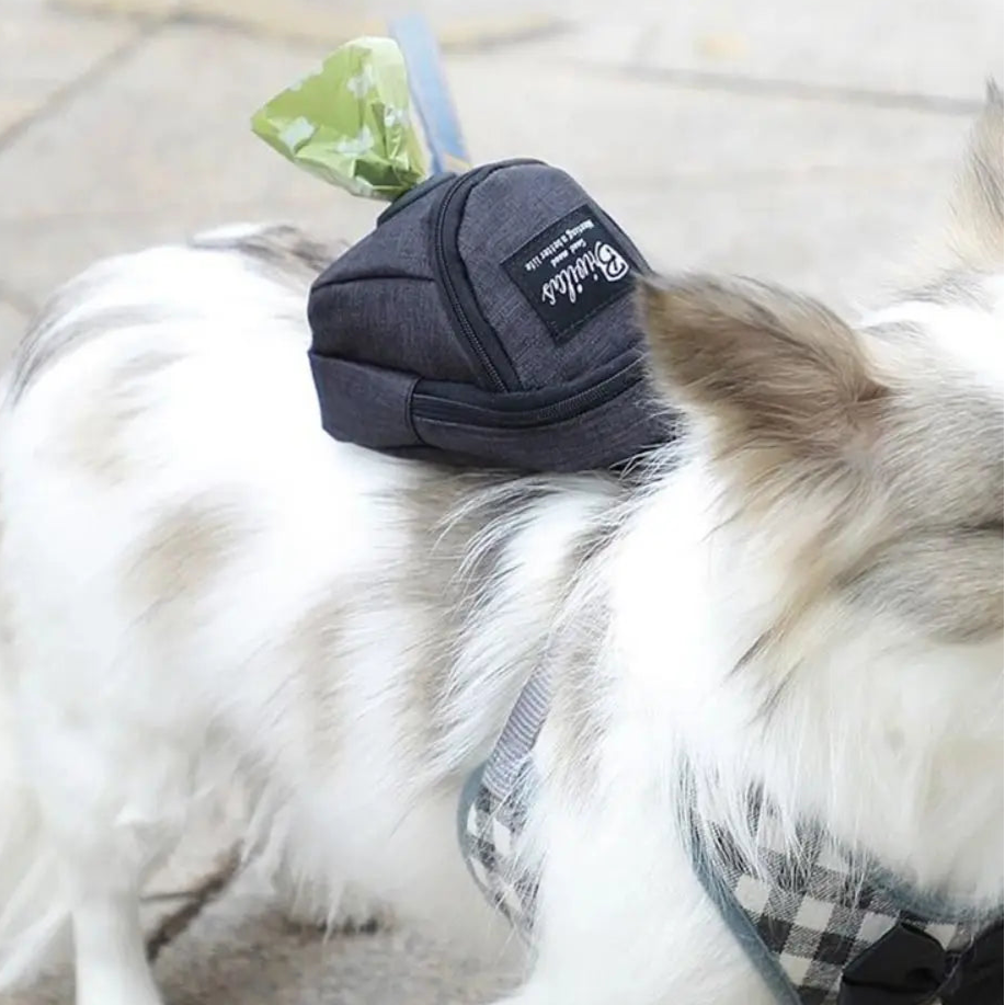 Sacs à Crottes Chien en promenade -Nos Poilus