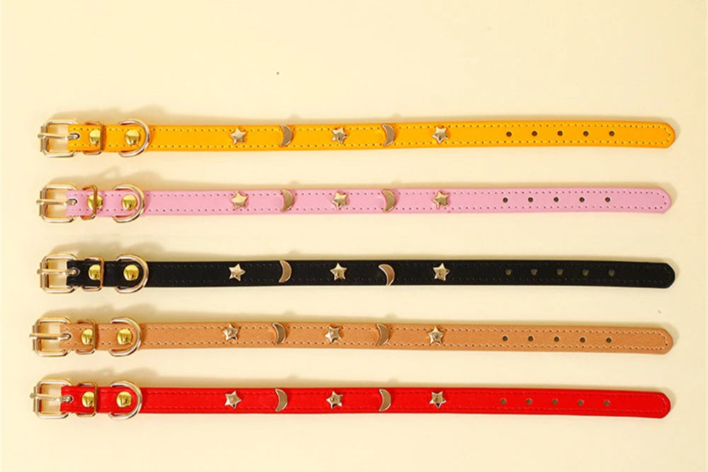 collier en cuir pour chat réglable décor étoiles et lune – Nos Poilus